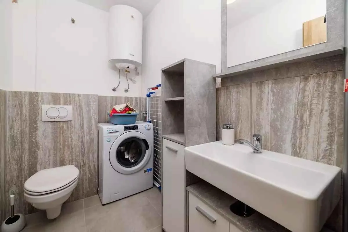 Holiday Home In Grizane 51206