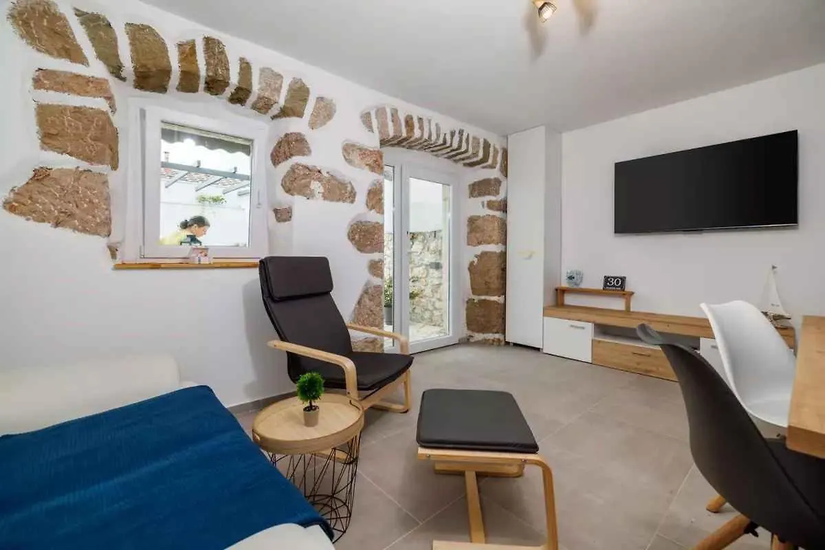 Holiday Home In Grizane 51206