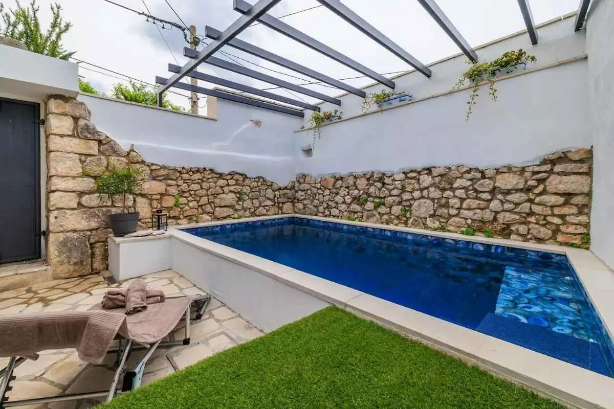 Holiday Home In Grizane 51206